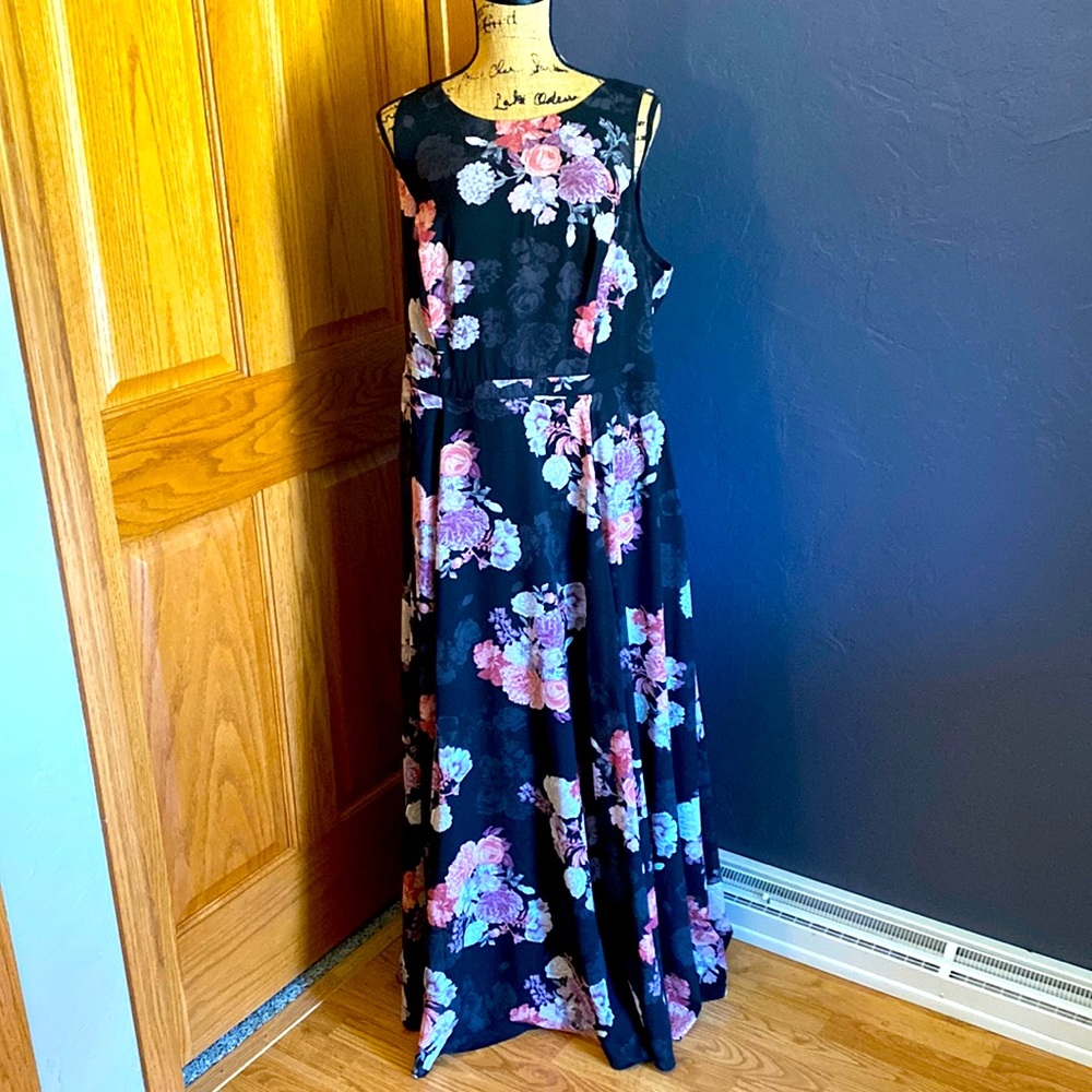 NWT Torrid Gown